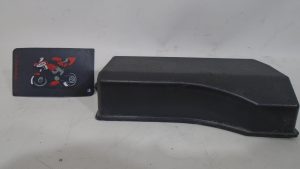 TAPA BATERIA PIAGGIO LIBERTY 125 09/15